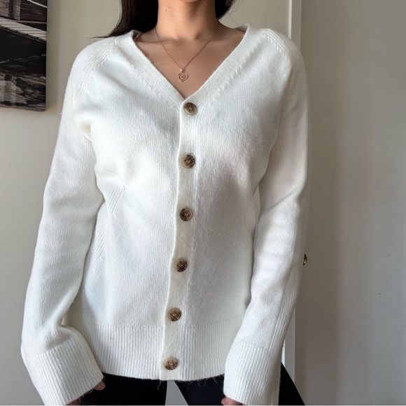 Minimalist White Knit Longline Cardigan Preppy Chic - Picture 3 of 5